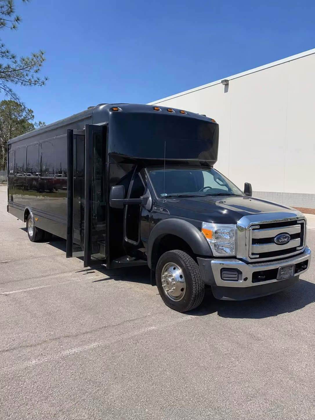 abilene party buses for prom night arrive in style at your venue